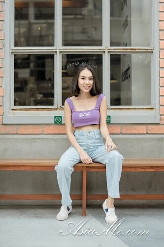 Linda Zhang Profile image 1